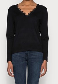 Anna Field Maglione - black