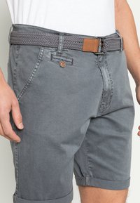 INDICODE JEANS CONER - Calções - iron