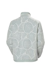 Polarowy pulower w jasnoniebieskim kolorze z teksturowanym wzorem drewna. Wysoki kołnierz, ribbowe mankiety i dopasowane wykończenie dołu dopełniają projekt.