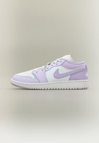 Επιλέχθηκε, barely grape/white/violet mist