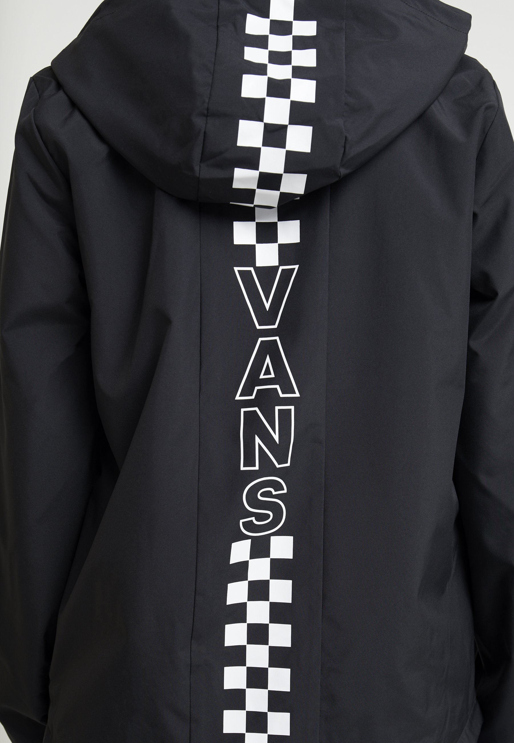 vans on point anorak