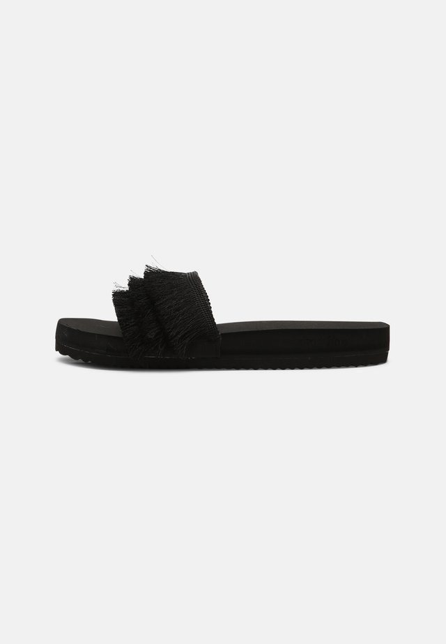 POOL HULA - Klapki - black