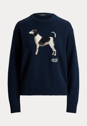 Marineblauer Strickpullover mit einem grafischen Aufdruck eines weißen und schwarzen Hundes auf der Vorderseite, gerippten Bündchen und Saum sowie bestickten Initialen am unteren Rand.