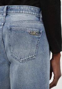 MICHAEL Michael Kors WIDE LEG  - Široke kavbojke - blue
