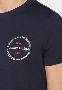 Tommy Hilfiger T-shirts med print - desert sky