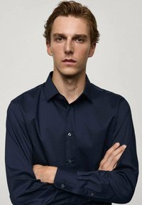 Mango Camisa elegante - royal blue