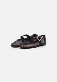Pretty Ballerinas Ankle strap ballet pumps - blacks
