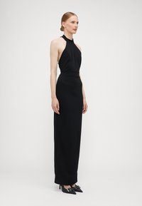 WAL G TALL LEILA HALTERNECK DIAMANTE MAXI - Žerzejové šaty - black