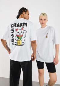 YOURTURN UNISEX - Marškinėliai su spaudiniu - bright white