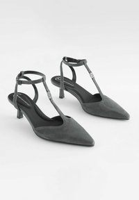 Next FOREVER COMFORT WITH MOTIONFLEX HARDWARE T BAR KITTEN - Pumps - grey