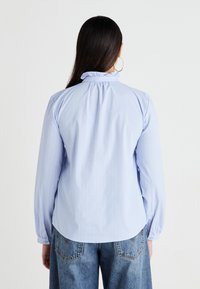 JDY JDYMIO FRILL - Blusa - blue