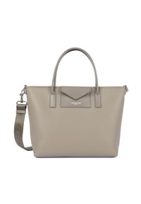 Taupe gestructureerde leren handtas met twee handvatten, een afneembare schouderriem en een voorklepzak met het label "Lancaster Paris."