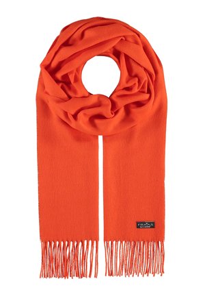 Lyseorange uldhalstørklæde med frynsete ender og et lille sort mærke på den ene side.