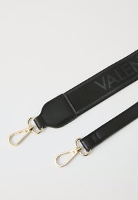 Thumbnail Image 5