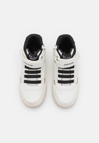 Geox DISNEY TINKER BELL LIGHT UP SKYLIN GIRL - Korkeavartiset tennarit - white/black