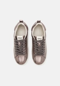 ONLY SHOES ONLSHILO METALLIC - Sneakers basse - gunmetal