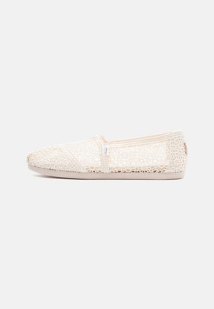 Pantofi slip-on - natural
