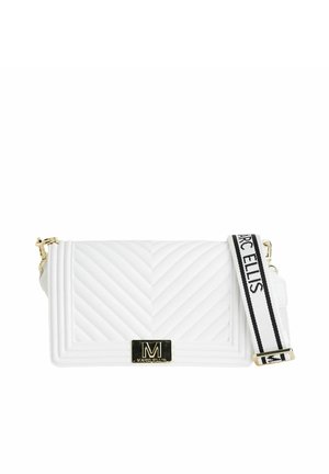 Borsa a tracolla trapuntata bianca con motivo a chevron, hardware dorato e tracolla in tessuto rimovibile con stampa "Marc Ellis."