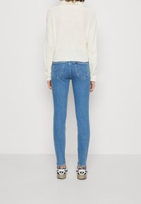 Even&Odd Stickad tröja - off-white