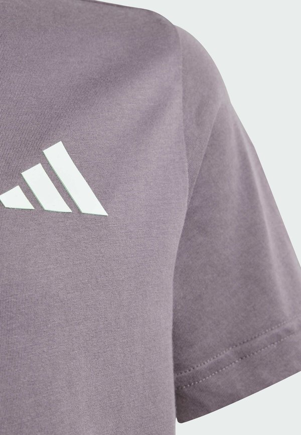 MERCEDES - AMG PETRONAS FORMULA ONE TEAM PREMIUM WOVEN GRAPHIC KIDS - Print T-shirt3