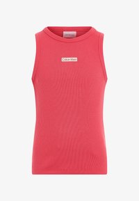 Niewybrane, deep crimson fruit