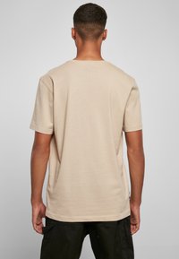 Cayler & Sons T-shirts med print - sand