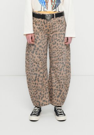 GOOD LUCK BARREL - Τζιν χαλαρής εφαρμογής - brown sugar combo