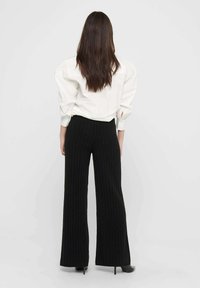 Onltessa Ls Jacket Cc Knt Birch Detail Melange Gold Butt