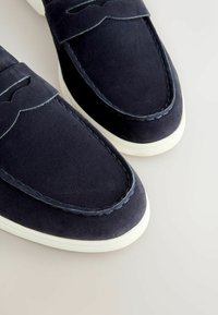 Next REGULAR FIT - PENNY LOAFERS - Slip-ons - navy/blue - Zalando