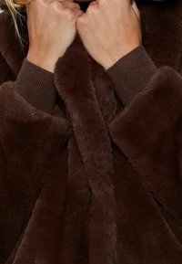 Esprit Collection Vinterfrakke - dark brown
