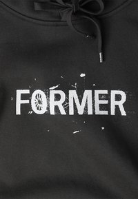 Former LEGACY SCRATCH HOOD - Sweatshirt - washed black