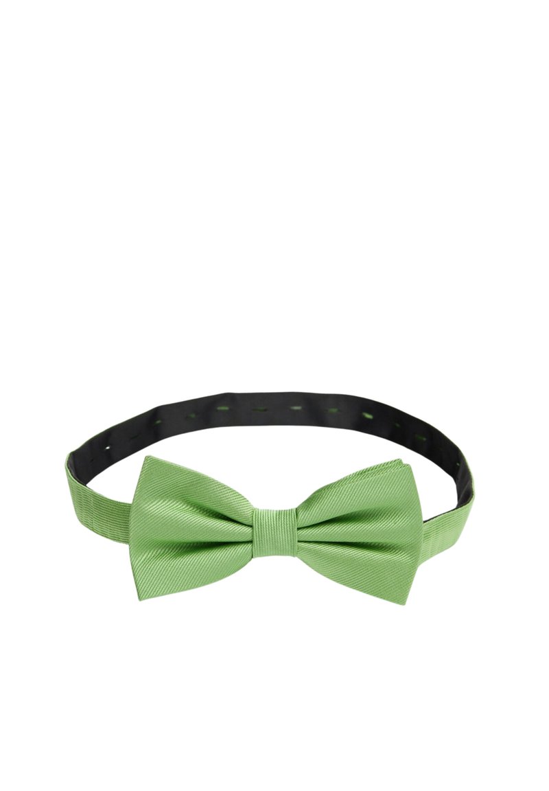 Grön satin fluga med strukturerad yta och ett svart justerbart band med cirkulära utskärningar.