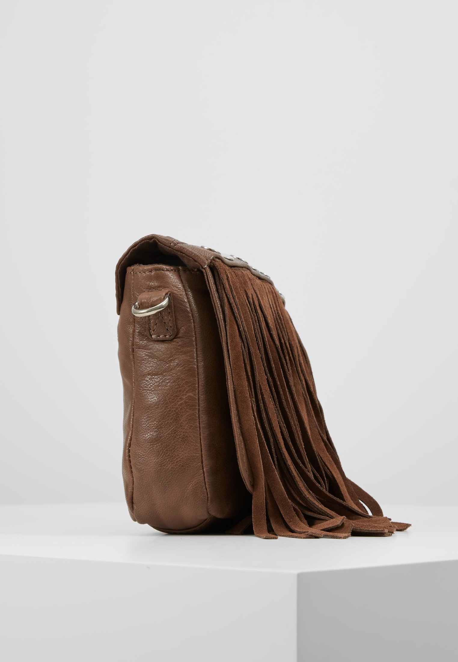 DEPECHE BOHO CHIC Skulderveske brown Zalando.no DEPECHE BOHO CHIC Skulderveske brown Zalando.no