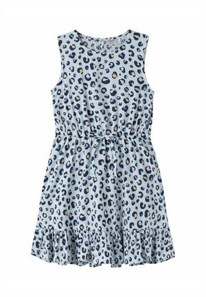 Ermeløs lys blå kjole med flerfarget leopardmønster, elastisk midje med knyting, og volangkant.