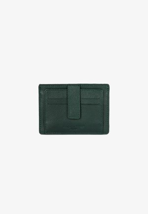 Porte-cartes en cuir vert avec finition texturée, doté de plusieurs emplacements pour cartes et d'un onglet central. Logo estampé sur le devant.