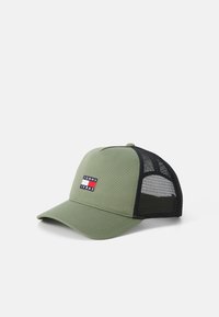 Unselected, aruba green