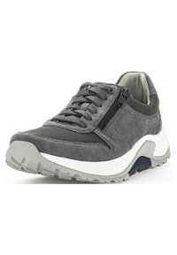 Grauer Textilsneaker mit einem Obermaterial aus verschiedenen Materialien, Schnür- und Reißverschluss, gepolstertem Kragen und einer weißen Zwischensohle mit einer robusten grauen Laufsohle.