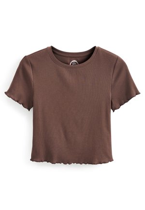 Brązowy krótki prążkowany crop top z okrągłym dekoltem i falowanymi wykończeniami na rękawach i dole.