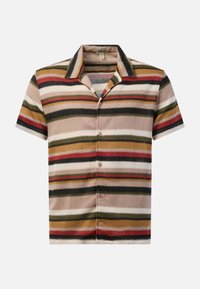 Chemise à manches courtes boutonnée avec des rayures horizontales beige, moutarde, rouge, vert olive et noir, avec un col ouvert.