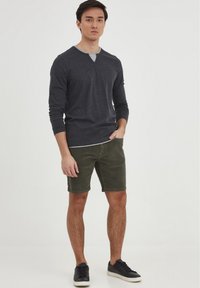 Blend BHMANTINO - Shorts - forest night