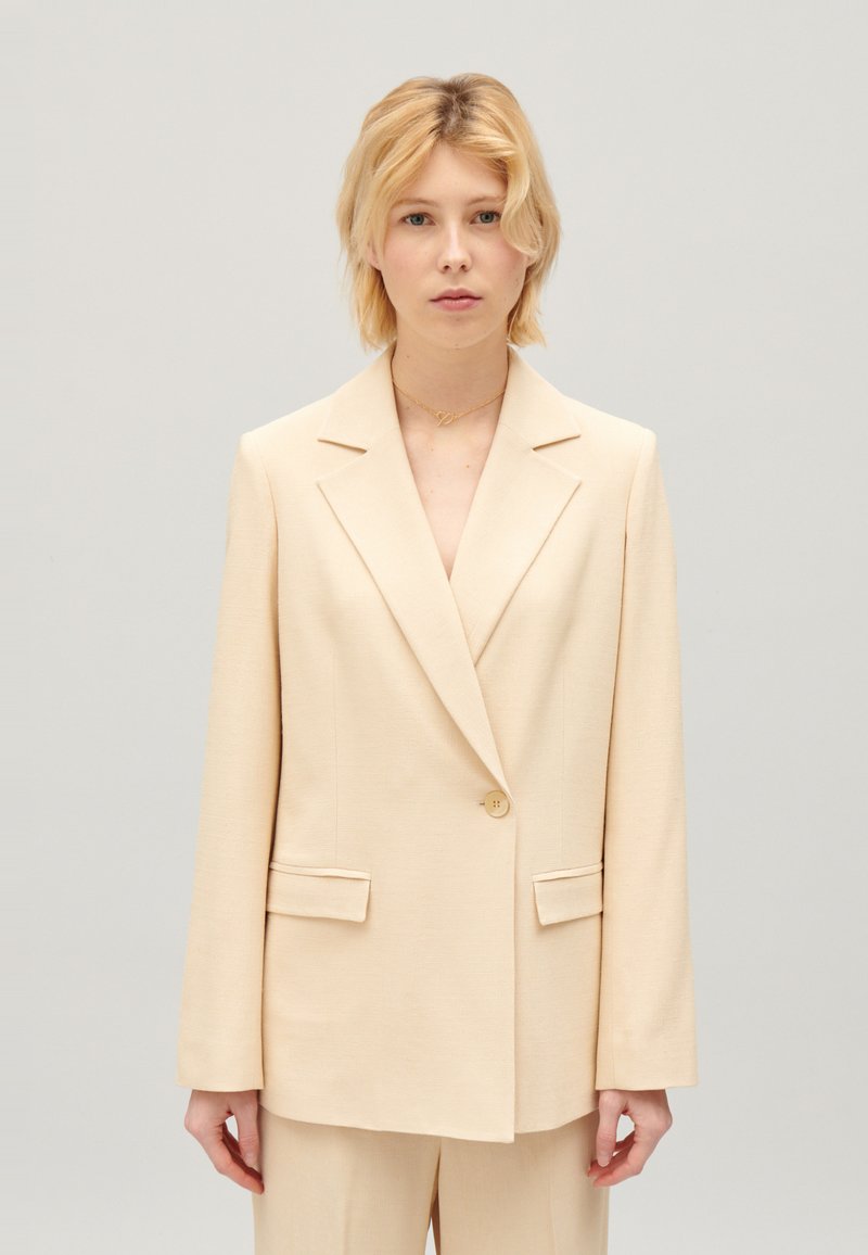 Claudie Pierlot - VILLA - Kratka jakna - beige, Povećaj