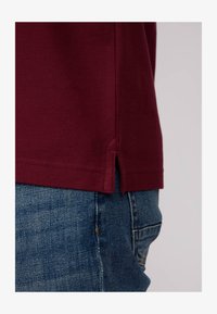 Non sélectionné, bordeaux