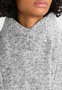 Vero Moda Abrigo clásico - mottled light grey