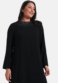 Modanisa PLUS SIZE - ALIA - Maxiklänning - black