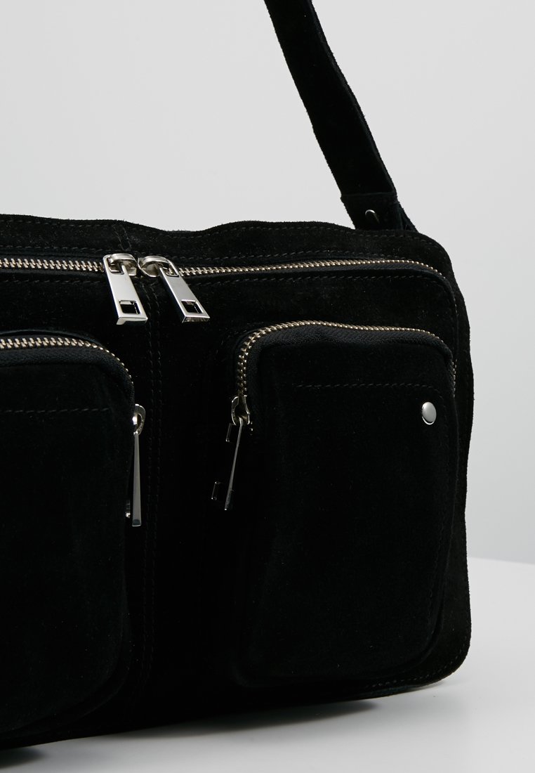 Damen Handtaschen | Núnoo ALIMAKKA NEW SUEDE Handtasche black/schwarz - RO59198 Damen Handtaschen | Núnoo ALIMAKKA NEW SUEDE Handtasche black/schwarz - RO59198