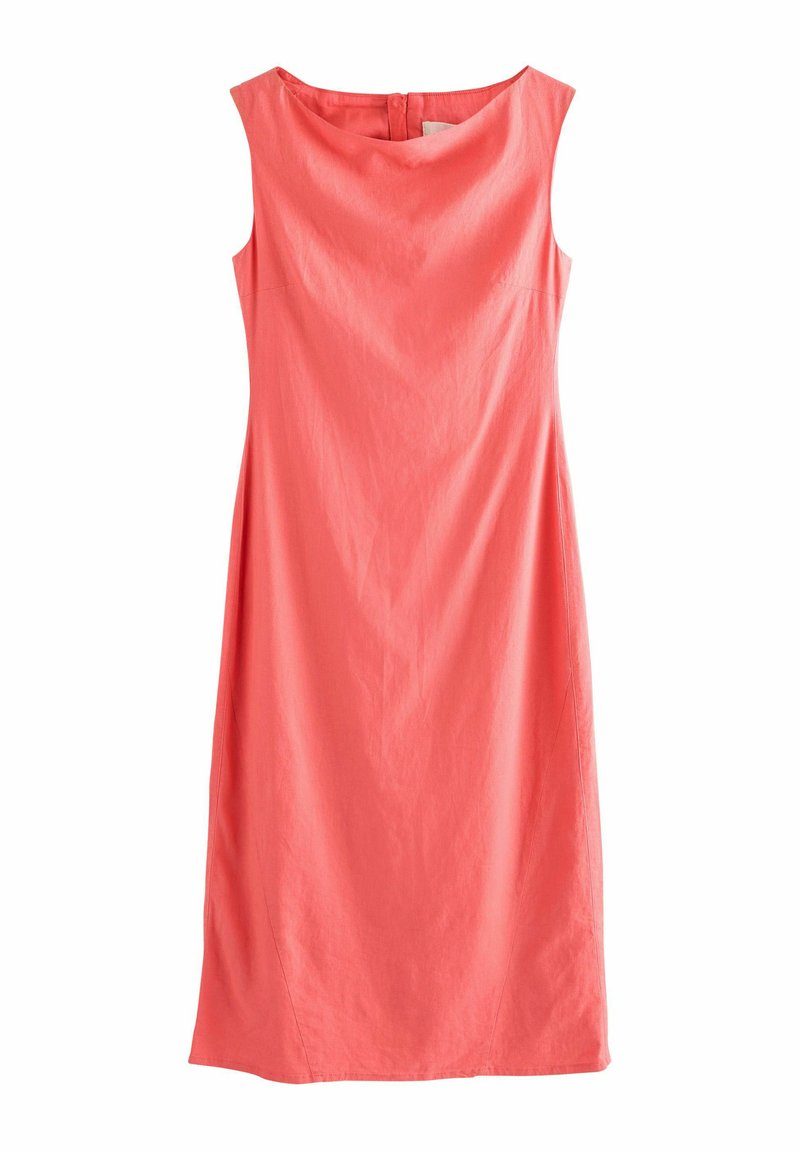 Abito senza maniche color corallo con scollatura a barca e un leggero lucido, caratterizzato da una silhouette dritta e chiusura con cerniera sul retro.