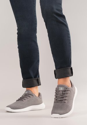 Baskets basses - gray