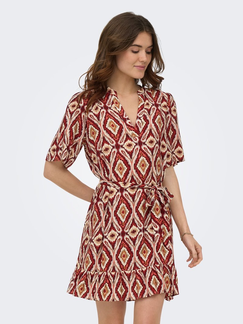 ONLY DRESS ONLANTONIA SHORT DRESS - Robe de jour - brick red
