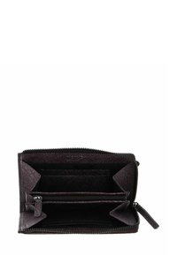 Portefeuille en cuir violet texturé avec fermeture à glissière, compartiments intérieurs pour cartes, une poche à monnaie, et une doublure noire contrastante.