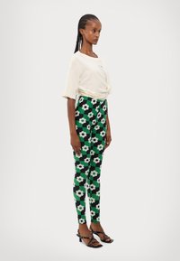 MAX&Co. GLENDA - Legging (type pantalon) - gruen